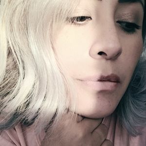 Meet your Posher, Abi